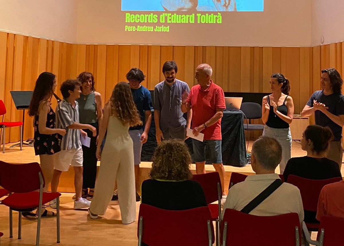 JMCatalunya's tweet photo. Felicitem el @triokorena que ha guanyat la tercera edició del Premi La Flama que atorga #JMCatalunya en col·laboració amb l'Acadèmia Internacional de Quartet de @latlantidavic 
S'ha atorgat un accèssit al Trio Tristany
👏👏👏 https://t.co/SwZJxVILPV