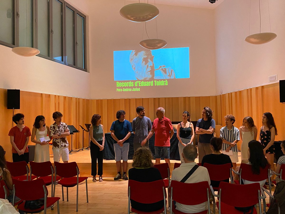 JMCatalunya's tweet photo. Felicitem el @triokorena que ha guanyat la tercera edició del Premi La Flama que atorga #JMCatalunya en col·laboració amb l'Acadèmia Internacional de Quartet de @latlantidavic 
S'ha atorgat un accèssit al Trio Tristany
👏👏👏 https://t.co/SwZJxVILPV