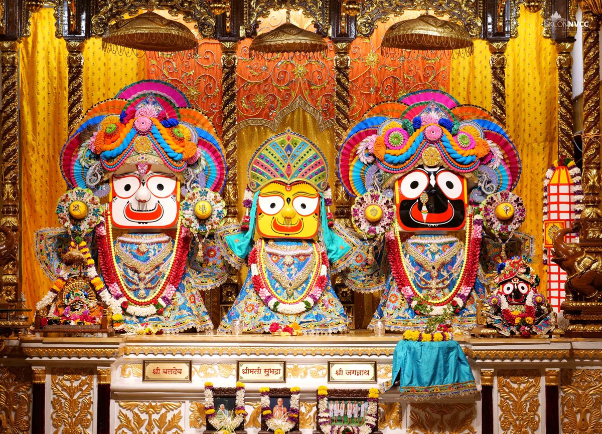 ISKCONPune's tweet photo. 🙏🏽Today's Darshan 📿 🗓17-07-2025🙏
🌷Sri Sri Jagannath Baldev Subhadra🌷
🚩@ISKCONNVCCPune🚩
.
.
#ISKCON #ISKCONNVCC #ISKCONNVCCPune #ISKCONPune
#17thjuly #17thjuly2025 #Thursday #Vrindavan
#Harinaamsankirtan #Radheshyamdas #Radheradhe
#Sankirtan #Kirtan #Mayapur #Prabhupada https://t.co/8zxiCvqN6D