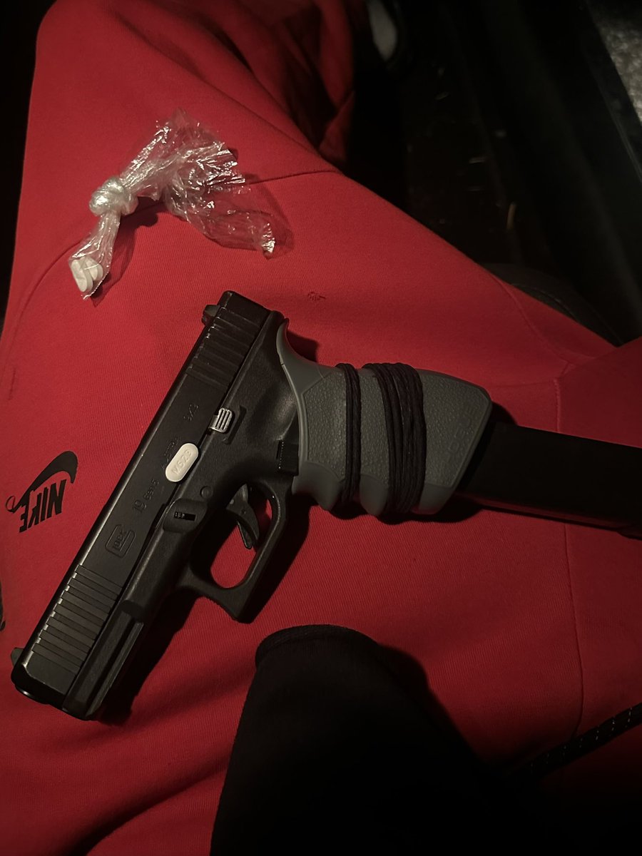 hidetheglocks's tweet image. in 2 the night