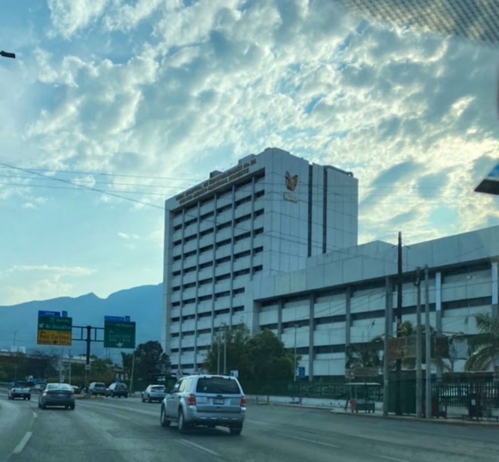 <a href="/germanmcazares/">Germán Martínez Cazares</a> <a href="/PonchoGutz/">Poncho Gutiérrez</a> <a href="/jgnaredo/">Jorge Gómez Naredo</a> <a href="/callodehacha/">Callito</a> <a href="/_VicenteSerrano/">Sin Censura</a> <a href="/LuisaAlcalde/">Luisa Alcalde</a> Esa unidad del IMSS es una UMAE Unidad Médica de Alta Especialidad , que brinda servicio al norte de México 🇲🇽,  era todo un orgullo del IMSS como la han descuidado en este y anterior Gobierno. 😡