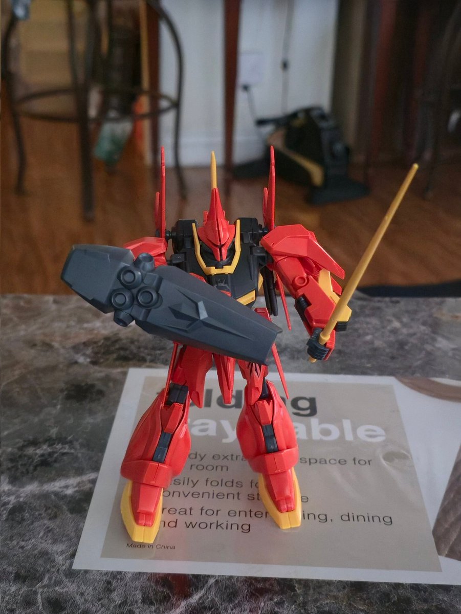 BlacZuko's tweet photo. Its my first time building a model kit of any kind and im glad i started this hobby. https://t.co/dEdilzmN3g