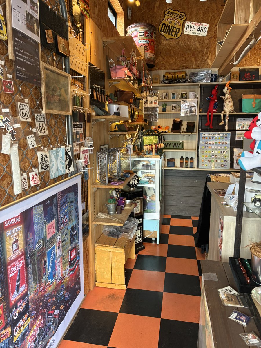 yurusolo's tweet image. いつもありがとうございます😊平日は埼玉県嵐山町の実店舗で営業中🏬✨今週末の3連休は富士川クラフトパークです🎪✨
水中コイン落としゲームやナンバープレートキーホルダー。オリジナルグッズ作製。なんか色々やっている革屋さんです🔨🐂✨お気軽にお立ち寄り下さい😊
#身延町 #オリジナルグッズ