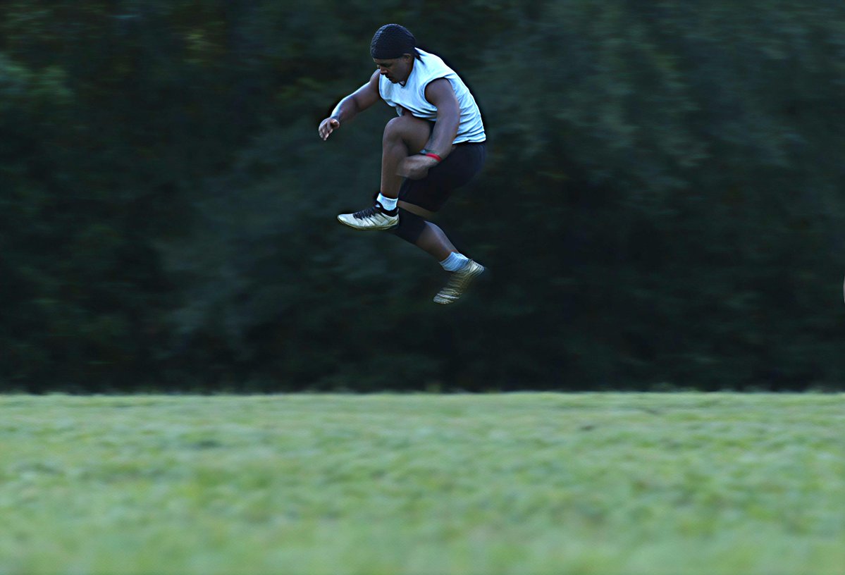 JLH_RB5's tweet image. Working for my team! #TeamOverMe #DunhamFB #TheBayouBackBreaker #KeepApplyingPressure @Youngbullz22 @NeilWeiner @MikeRoach247 @mfarrellsports @ChachereGrant @LAvsAllYall @RecruitLouisian @recruittheboot @5StarScouting @Jharris1_btr05 @jkleesportz