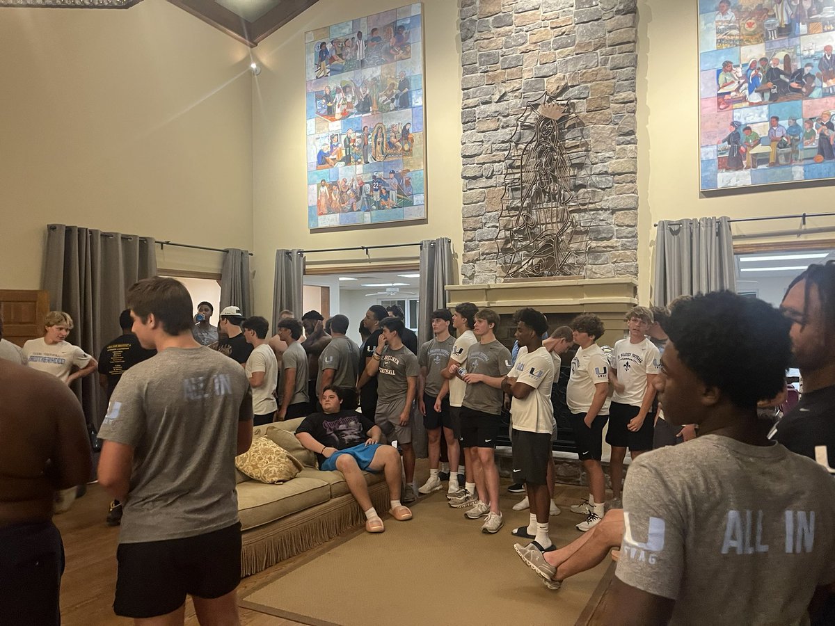CoachAdamCruz1's tweet image. Night one of @SLUHfootball team travel camp at MDS-excited for a long day of football tomorrow! #AllIn