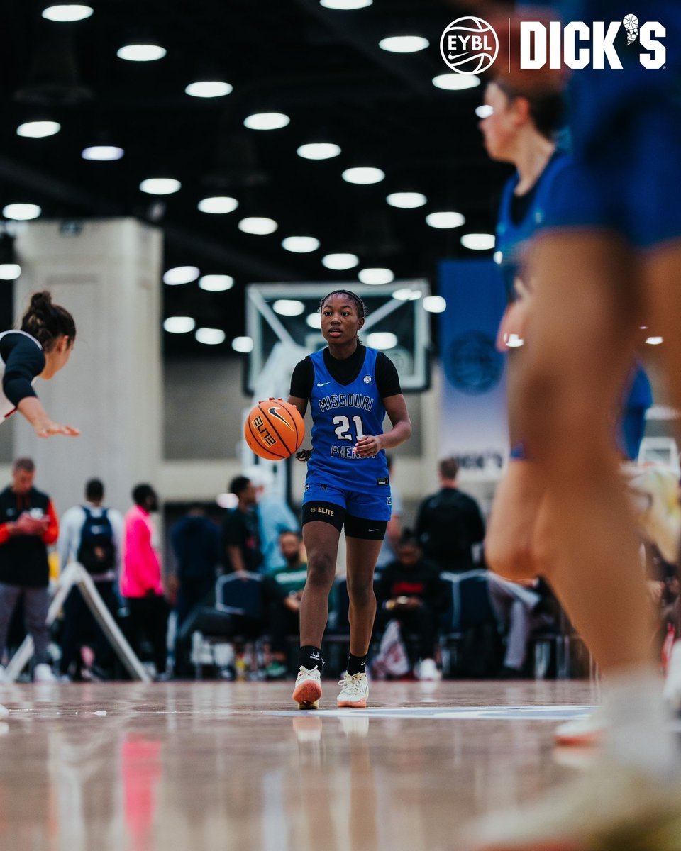 Chicago up next!! I cant wait to play on one of the biggest stages against some of the best players in the nation. Playing with this talented group of girls has been amazing so far and I can't wait to see where it takes us. 
<a href="/AndreBell111/">Andre Bell</a> <a href="/greglogs/">Greg Logsdon</a> <a href="/MissouriPhenom/">Phenom Basketball</a>