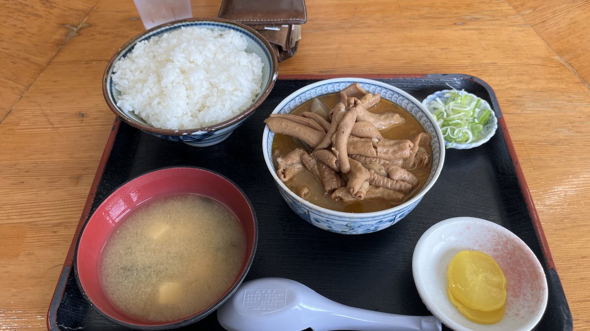 gimme_dat_supra's tweet image. 仕事で群馬の永井屋という有名なモツ煮のお店へ。ついてから自分がモツ煮そこまで好きじゃないことを思い出す。