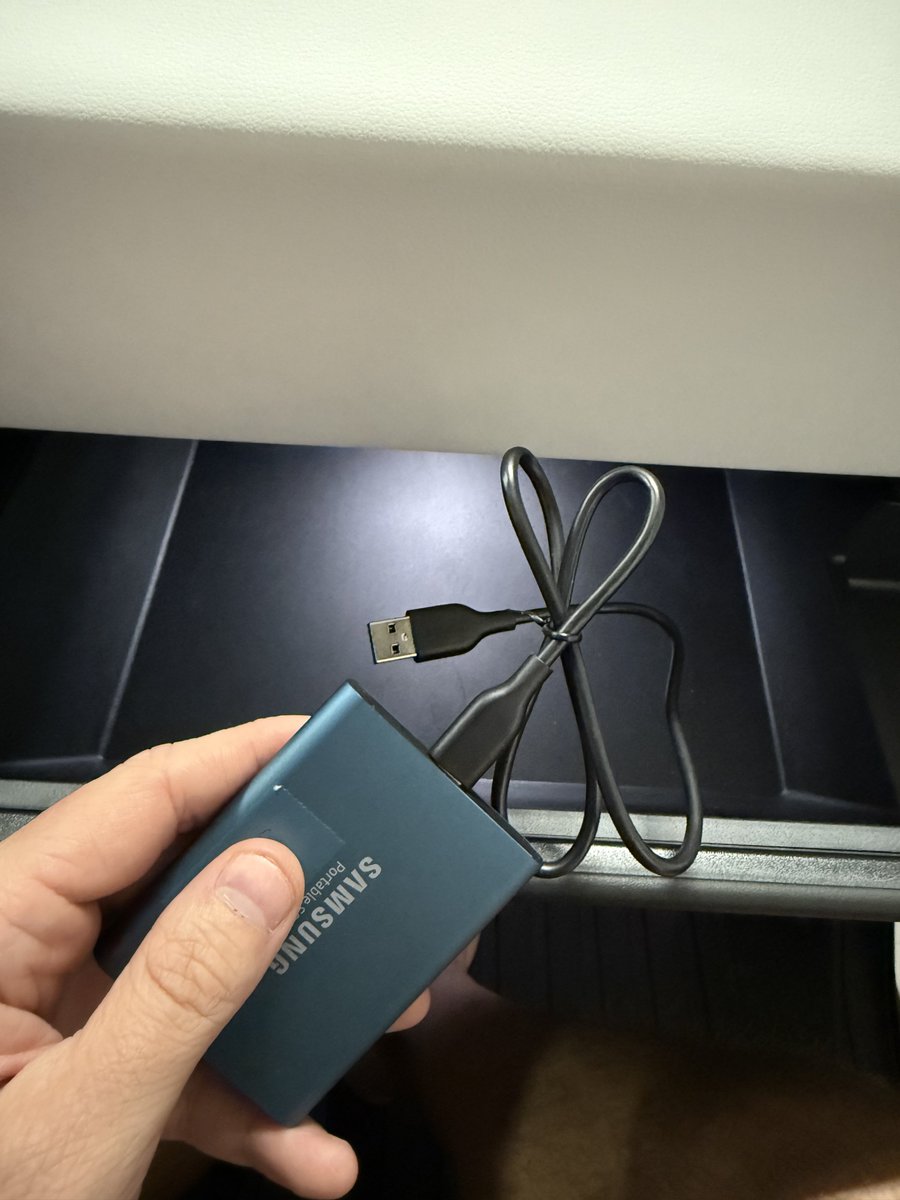 mahkusg's tweet image. Still find it weird that the only non USB-C plug in the Cybertruck is the dashcam in the glovebox