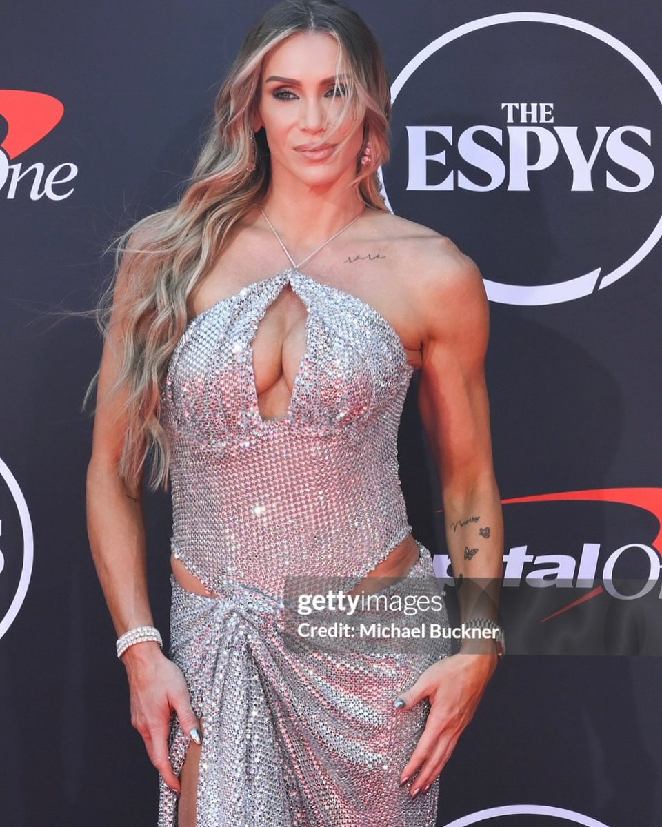 Ms_Feb3_Flair's tweet image. Char&apos;s new photo dump on IG, she is very perfect woman 🦋💎

#ESPYS #ESPYS2025