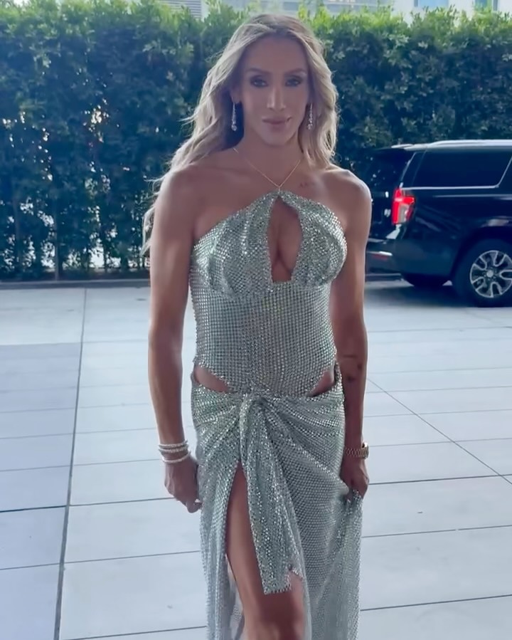 Ms_Feb3_Flair's tweet image. Char&apos;s new photo dump on IG, she is very perfect woman 🦋💎

#ESPYS #ESPYS2025