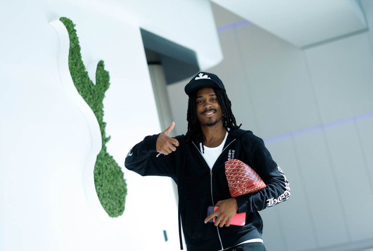 出勤スタイル😎

#SpursJP