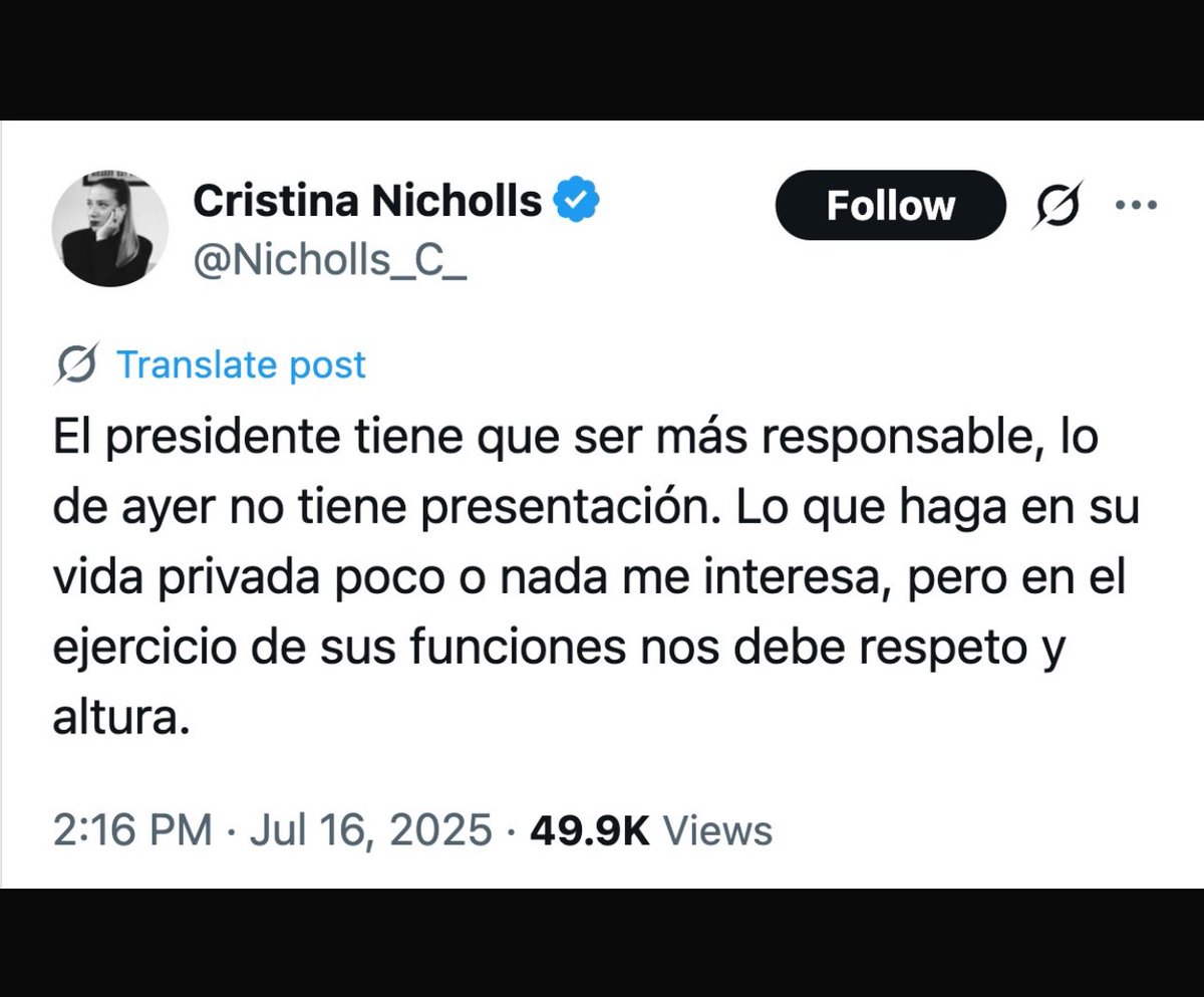 PetroNoContext's tweet image. Lo lograron. Finalmente la rompieron. Finalmente ganaron. Alguien que siempre estaba feliz, que siempre estaba sonriendo. Alguien que no merecía el odio. Alguien que no hacia nada más que ayudar a las personas, Alguien que amó con todo su corazón. @Nicholls_C_