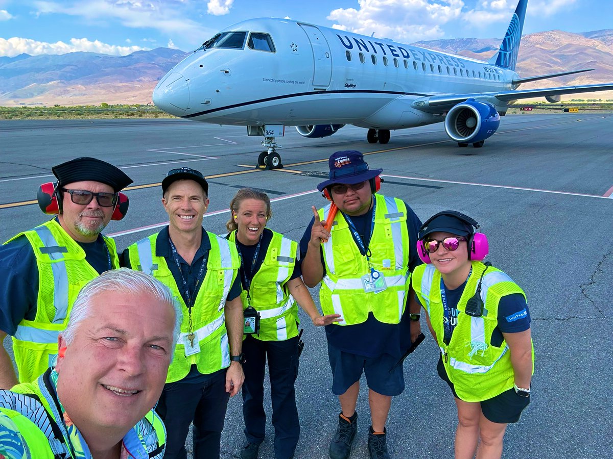 West Coast Mike (@westcoastmike1) on Twitter photo Great visiting with Team Bishop <a href="/UGESocial/">United Ground Express</a> ✈️ Secluded airport serving the Eastern Sierras, Bishop and stunning Mammoth Lakes💙 <a href="/united/">United Airlines</a> ✈️ <a href="/jacquikey/">Jacqui</a> <a href="/ORDflier/">Dan McMahan</a> #wearerls #beingunited Great visiting with Team Bishop <a href="/UGESocial/">United Ground Express</a> ✈️ Secluded airport serving the Eastern Sierras, Bishop and stunning Mammoth Lakes💙 <a href="/united/">United Airlines</a> ✈️ <a href="/jacquikey/">Jacqui</a> <a href="/ORDflier/">Dan McMahan</a> #wearerls #beingunited