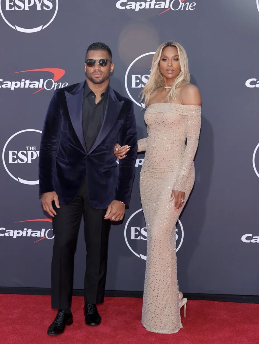 CottonConniee's tweet image. Mr. and Mrs. Russell and Ciara Wilson at the 2025 Espy Awards. #espy