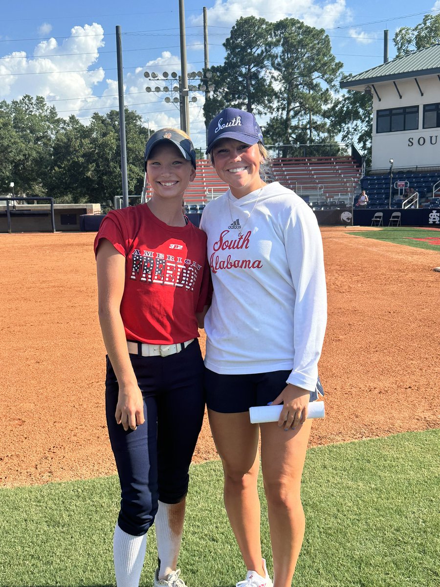 I had a great time at the <a href="/SouthAlabamaSB/">South Alabama Softball 🥎</a> camp! I got some great tips and drills from all of the coaches and players. I wanted to thank Coach Clark, Coach McMain, Coach Keel, and the rest of the coaches and players. Truly put on an amazing camp and hope to be back soon!
