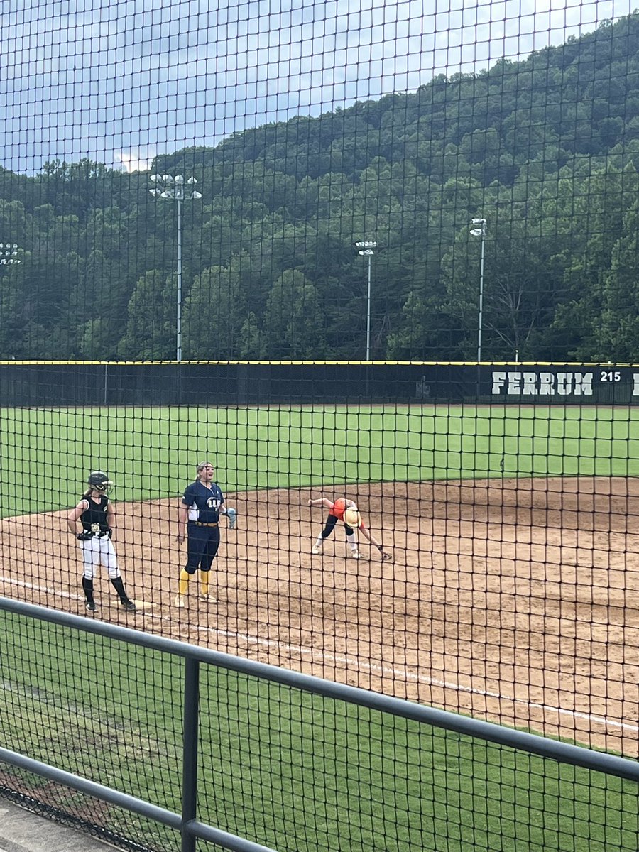 Had so much fun at <a href="/softballferrum/">Ferrum Softball</a> camp yesterday.  <a href="/Coachjosh8/">coach josh 🥎</a> <a href="/Courtlynn_26/">Courtlynn Cooney</a> and their team brought the energy! I can’t wait to be back on campus again!
