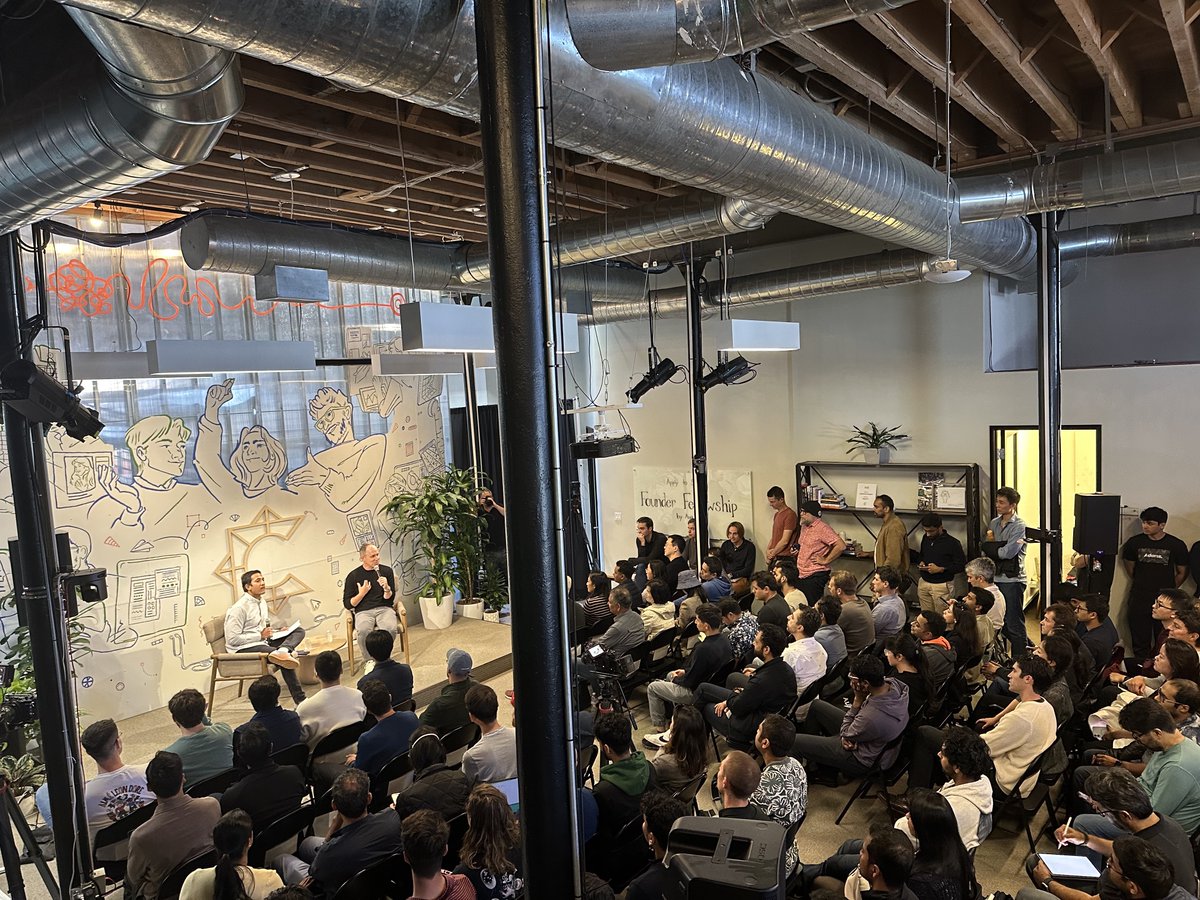 evantana's tweet image. Great to have @btaylor by @southpkcommons for his -1 to Now. Packed 🔥 room.
One quote that really resonated: "I don't believe in fail fast…it's more important to have a view of the future. Strong opinions weakly held around the how, but ground it in a deep obsession of the…