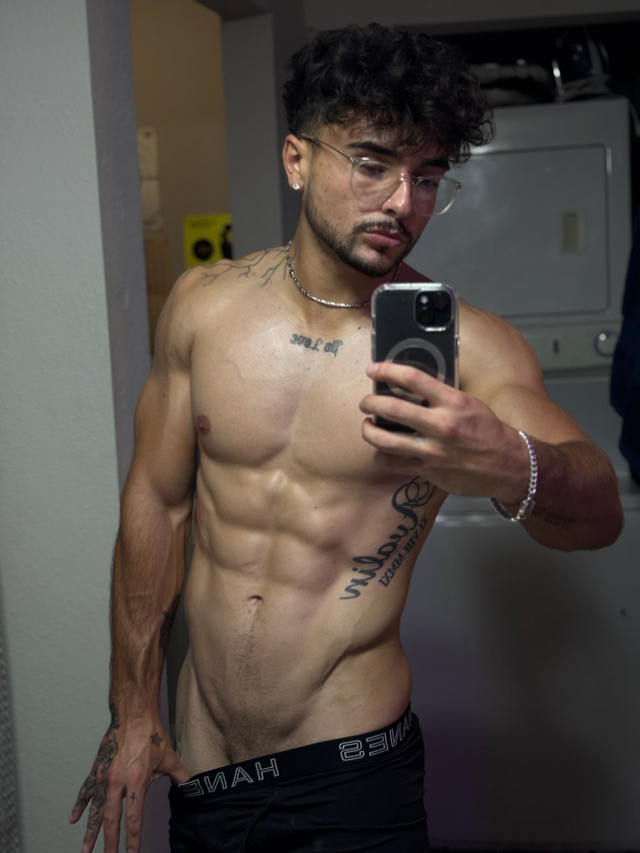 Lemme bless you with this nut real quick 😮‍💨💦