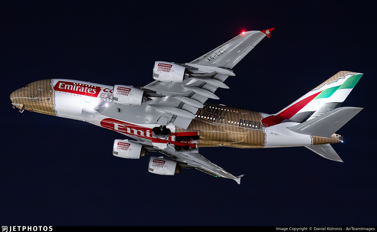 JetPhotos's tweet image. Emirates’ Courier Express livery A380 departing Perth. jetphotos.com/photo/11761820 © Daniel Kotronis