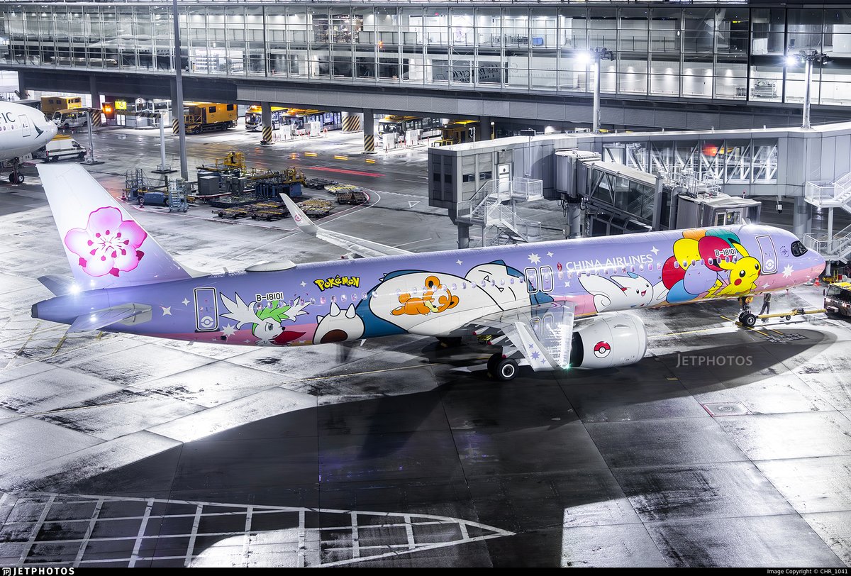 JetPhotos's tweet image. China Airlines’ Pokémon livery A321neo at the gate in Hong Kong. jetphotos.com/photo/11762340 © CHR_1041