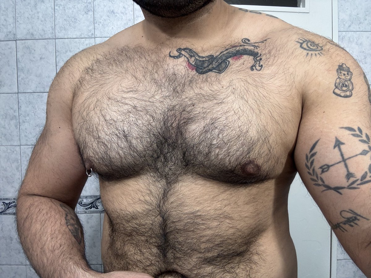 jmrodriguezz's tweet photo. Miércoles de tetas https://t.co/Du3UFj6Gvu