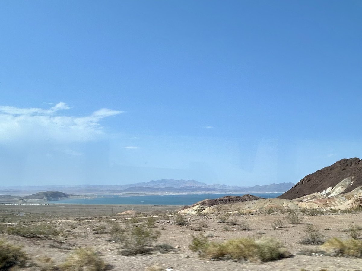 Jane_Arthur_'s tweet image. Almost blown away with the wind but worth it to see the #HooverDam #LakeMead #ColoradoRiver on the border of Arizona and Nevada 🇺🇸 #everydayisalearningday 🤓