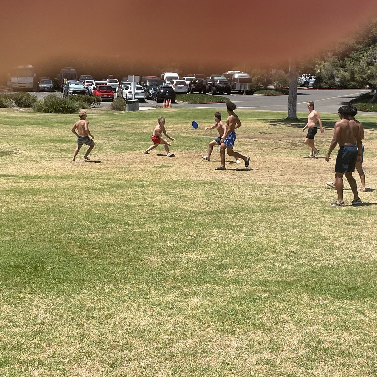coachcurtis7's tweet image. Great team bbq & beach party today @ Doheny State Beach. Creating lifelong memories and team bonding for the upcoming season! Go, Saints! @CreanFootball TY to Debra Ness & our parent volunteers! Colossians 3:23