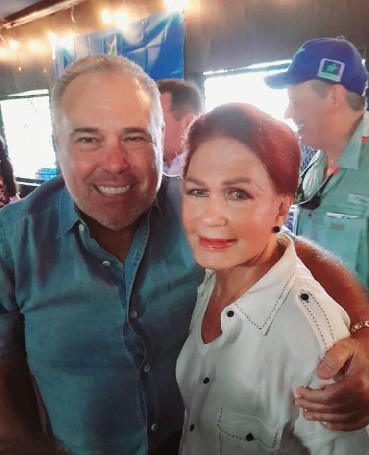 Isabel Damian tweet media