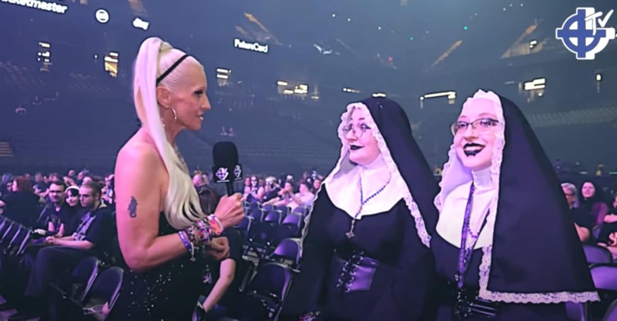 flyinlaboratory's tweet image. Sister Blasphemy and Sister Hersey got to meet Vanessa, and we made it onto Ghoulbangers :]!! And they cut out all our awkward bits :&apos;]!! Couldn&apos;t have been luckier #thebandghost