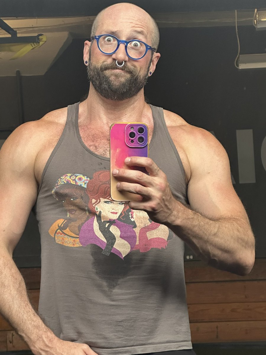 Arms were arming today 😏