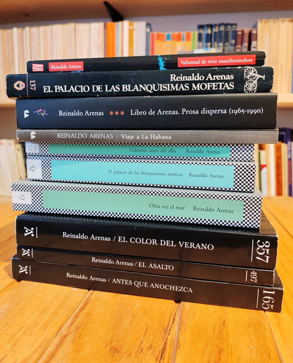 📍📚Hoy en su natalicio recordamos al escritor cubano Reinaldo Arenas, conocido por su autobiografía 'Antes que anochezca' y por las cinco novelas que conforman la Pentagonía.