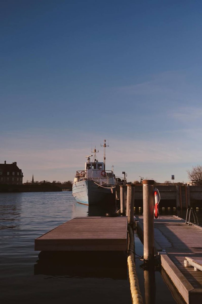 صباح الخير... 
من وين تردوها ؟؟🌝😂