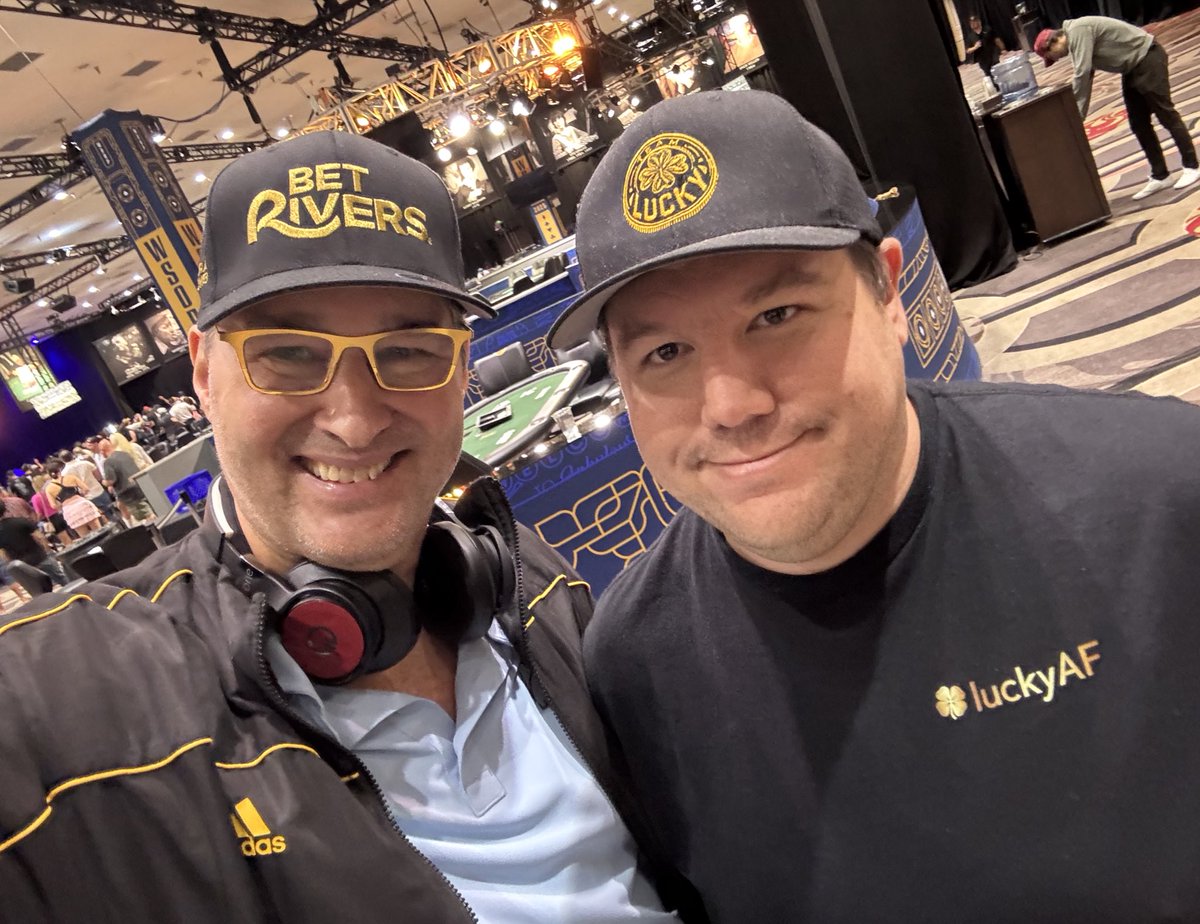 phil_hellmuth tweet media