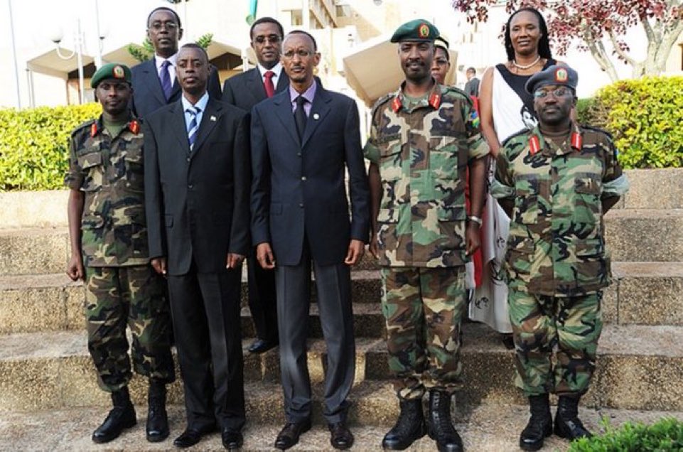 umutalibani's tweet photo. Aba ni bamwe mu byihebe bigiye kuba amateka. Biruta we niyivana muri Doha adafashwe azaba agira amahirwe yo kujya gusezera kuri family ye. #UN2773 resolution na #UNMappingReport bigiye guhana agatsiko k'amabandi. Kaga agira amahirwe we wipfiriye kare. https://t.co/fdyvvqcgbC