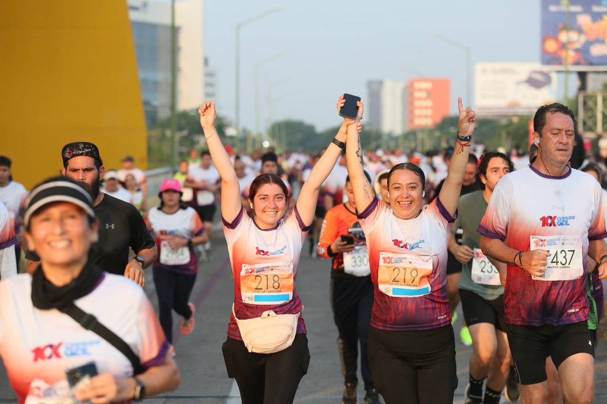 🏁 ¡El 10K Comude Guadalajara y Bomberos 2025 es mejor cuando se corre acompañado!
Comparte la ruta, la emoción y cada paso con quienes hacen más especial tu camino. 👟❤️👯‍♂️

📅 Domingo 24 de agosto
🕡 6:30 a.m. | Glorieta Minerva
💵 Costo: $300

📲 comudeguadalajara.gob.mx
