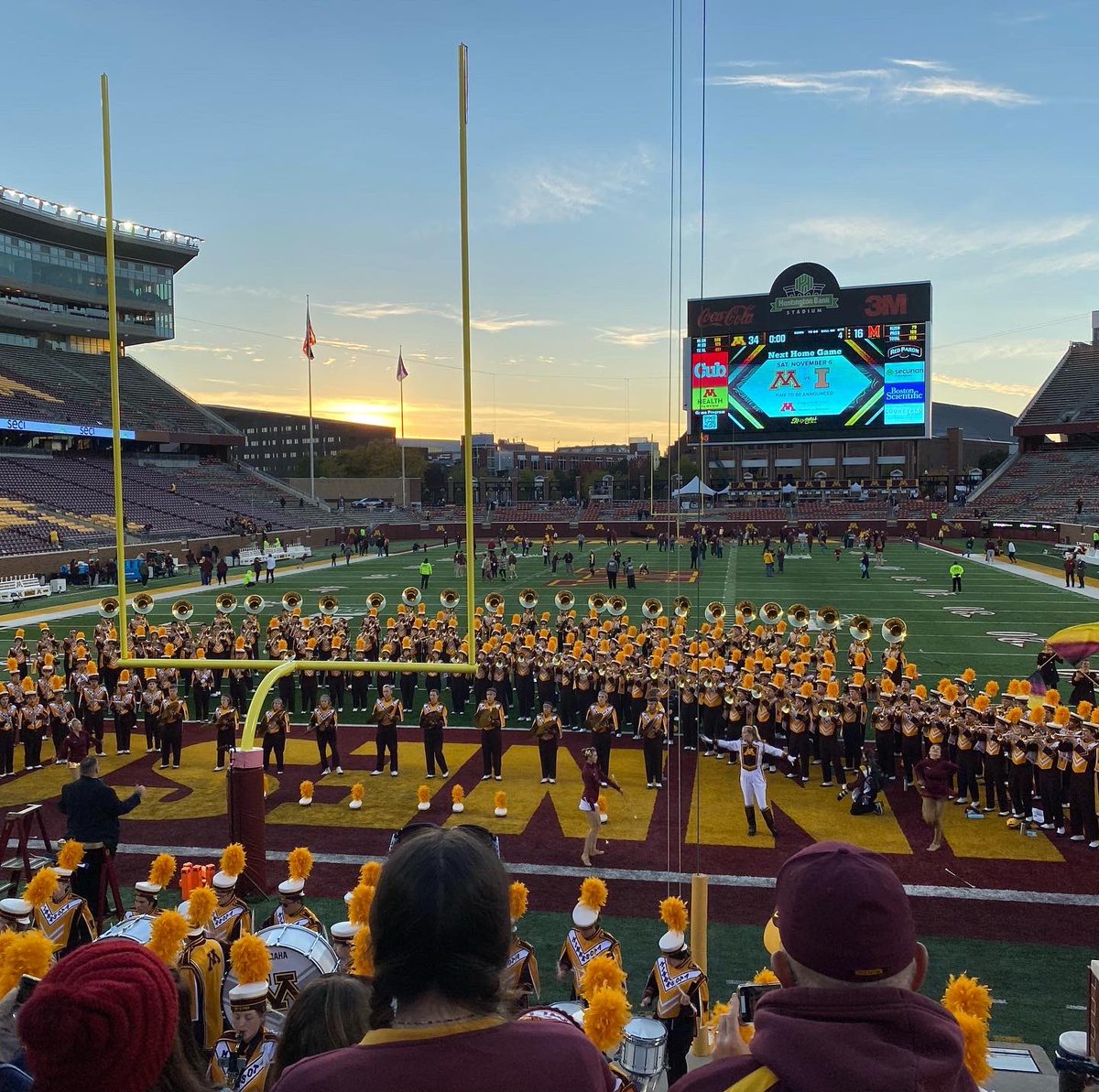 umntubas's tweet photo. shut up? https://t.co/I9gdWHIlY1