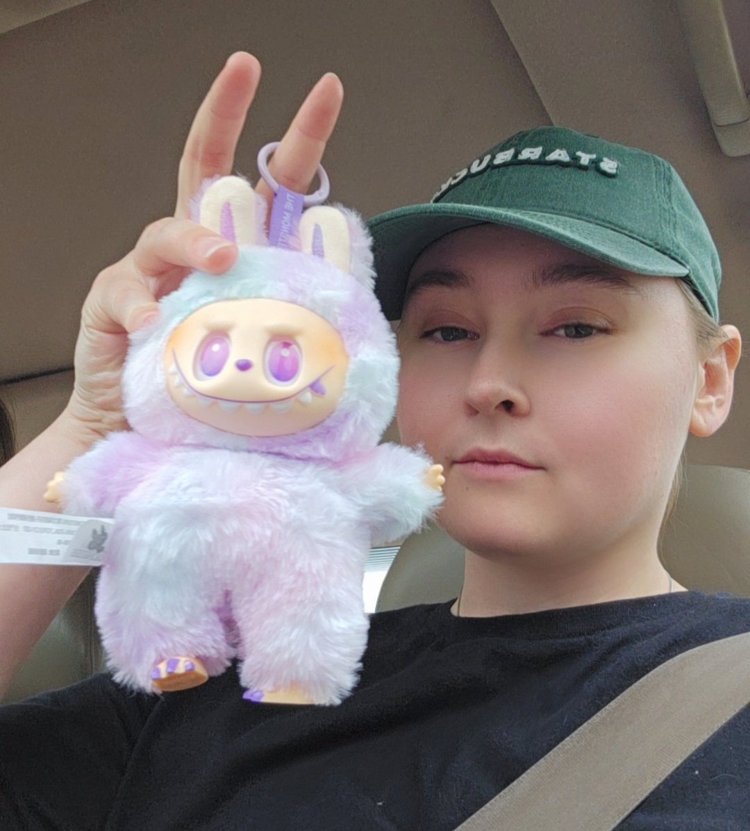 CloverCosplays's tweet image. I purposely purchased a fake one of these. Y&apos;all are about to witness the craziest, most niche bit from me