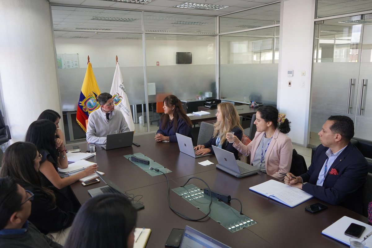 Ministerio de Salud Pública 🇪🇨 (@salud_ec) on Twitter photo 🤝 Se establecieron mecanismos de cooperación en alertas sanitarias y la suscripción de acuerdos con organismos internacionales. También se abordó el fortalecimiento del marco legal para consolidar una colaboración efectiva entre la <a href="/OPSOMSEcuador/">OPS/OMS Ecuador</a> y <a href="/Salud_Ec/">Ministerio de Salud Pública 🇪🇨</a>. 🤝 Se establecieron mecanismos de cooperación en alertas sanitarias y la suscripción de acuerdos con organismos internacionales. También se abordó el fortalecimiento del marco legal para consolidar una colaboración efectiva entre la <a href="/OPSOMSEcuador/">OPS/OMS Ecuador</a> y <a href="/Salud_Ec/">Ministerio de Salud Pública 🇪🇨</a>.