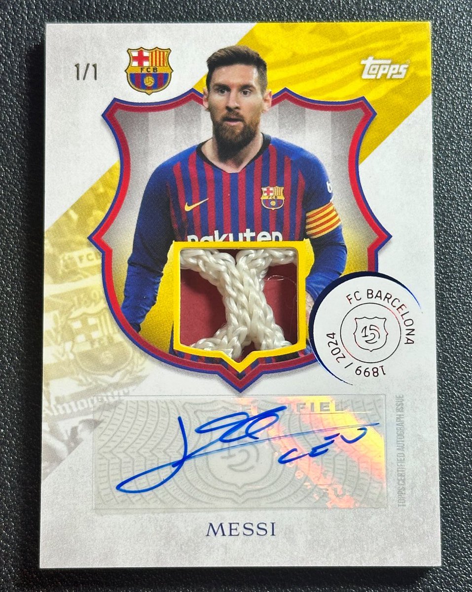 Messi 1/1 Goal Net Auto ⚽️🔥

Current bid is $2,116 with 3 days left!