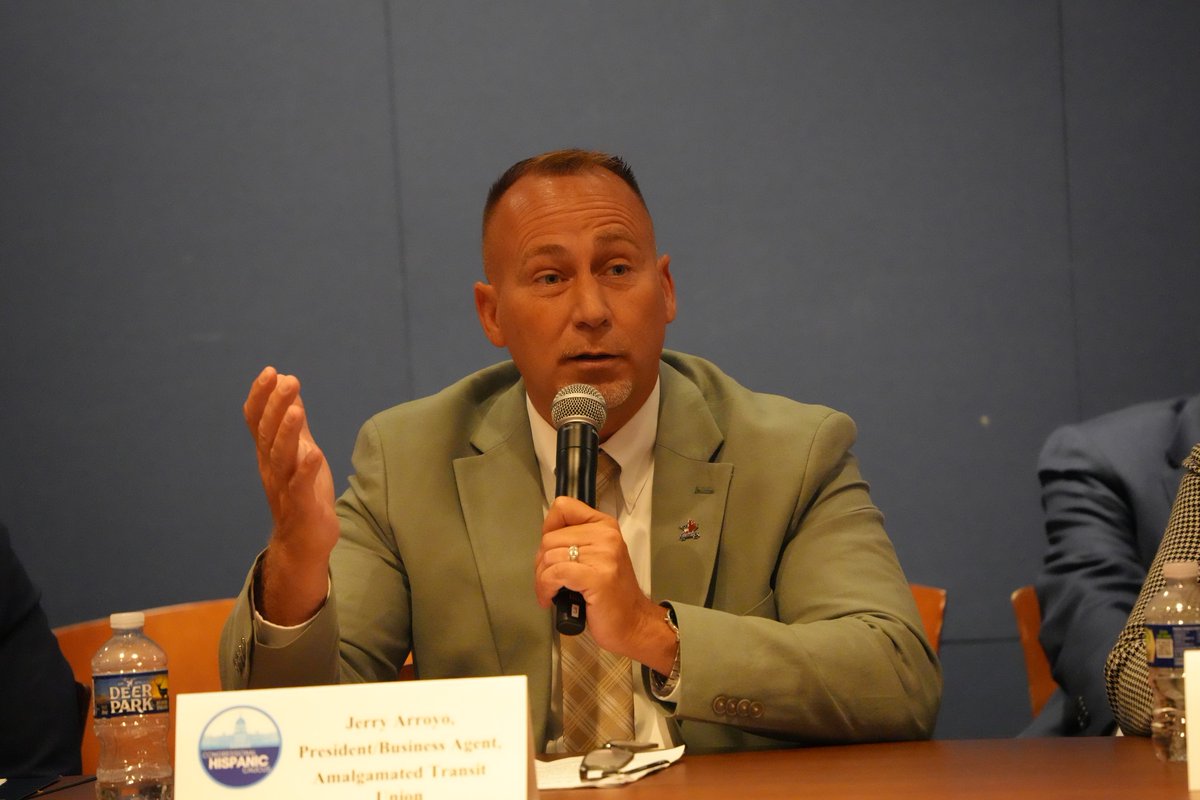 ATUComm's tweet image. Today, Local 822-Patterson, NJ, President Geraldo “Jerry” Arroyo gave a powerful testimony in front of the Congressional Hispanic Caucus during a roundtable at the United States Capitol.
“I want to share what my members go through on the job every day, as they are just trying to…