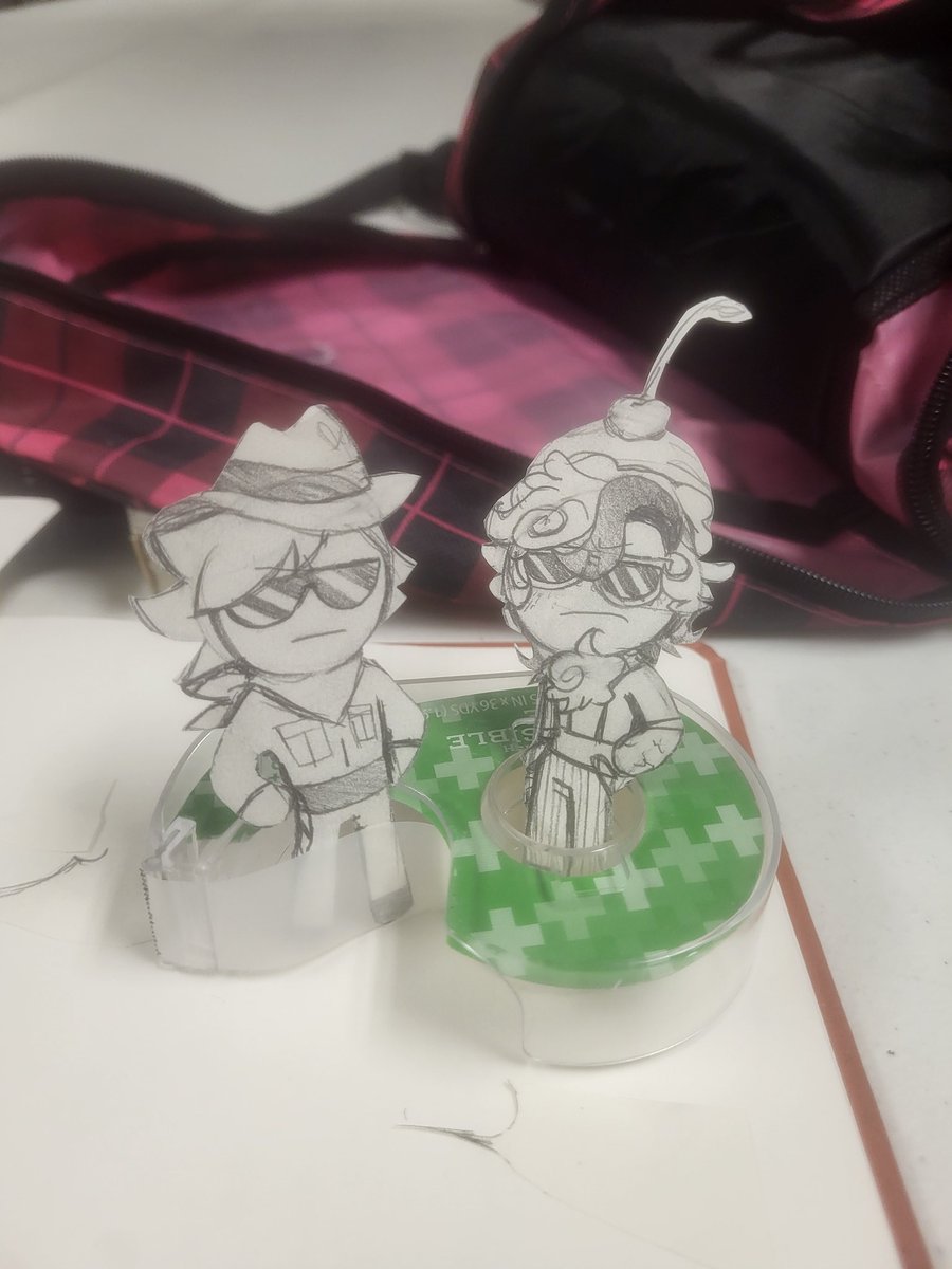 Cola_Thistle's tweet image. Please watch these two while I'm away! They can be very.. High Energy and Nomadic. Adventurer may be stuck, but he and Cola Float haven't realized it yet, so it's okay! Cya!
- ☆ -
#cookierun #cookierunkingdom #crk #crkoc #adventurercookie #oc #cookierunoc #traditionalart #sketch