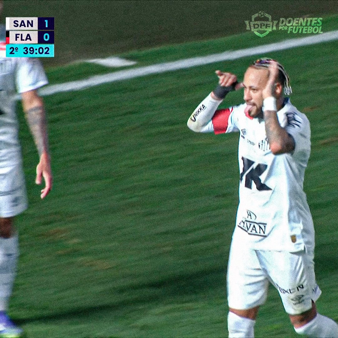 DoentesPFutebol's tweet photo. Neymar cravando golaço contra o Flamengo ✋🤪🤚 https://t.co/S0K4BWWIjS