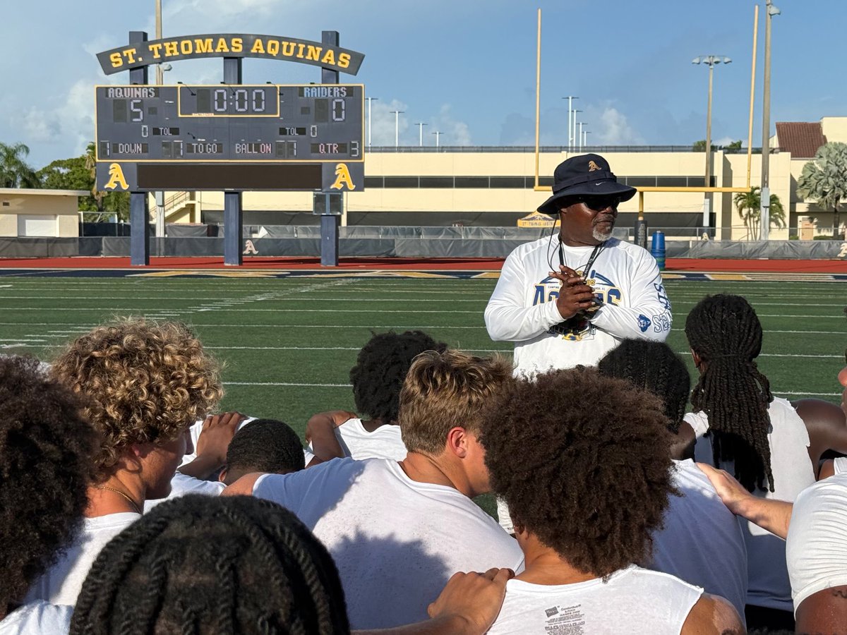 Aquinas Football (@sta_football) on Twitter photo 🔹🔸 Be grateful for your bad days so, you can appreciate your good days beyond your imagination.🔸🔹
<a href="/coachs3132/">stevinscott</a>
#VictoryStory
#FFTE
#YouGoWeGo
<a href="/CoachHarriott/">Roger Harriott</a> 🔹🔸 Be grateful for your bad days so, you can appreciate your good days beyond your imagination.🔸🔹
<a href="/coachs3132/">stevinscott</a>
#VictoryStory
#FFTE
#YouGoWeGo
<a href="/CoachHarriott/">Roger Harriott</a>