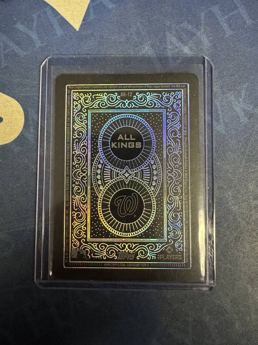 JGottiKS79's tweet image. Ripped the card of my life (so far)
I have never pulled a 1/1 and still haven’t, but this beauty is as close as I have got so far.
Ladies and Gents…
James Wood “All Kings” RC
#collecting @Topps #MLB