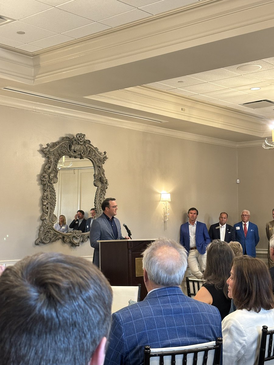 2024_caden's tweet image. Another great event tonight with @burtjonesforga! Burt is more than ready to take over as Governor in 2026! Can’t wait to cast my vote for someone that supports school choice, law enforcement, and common sense policies that drive our state!