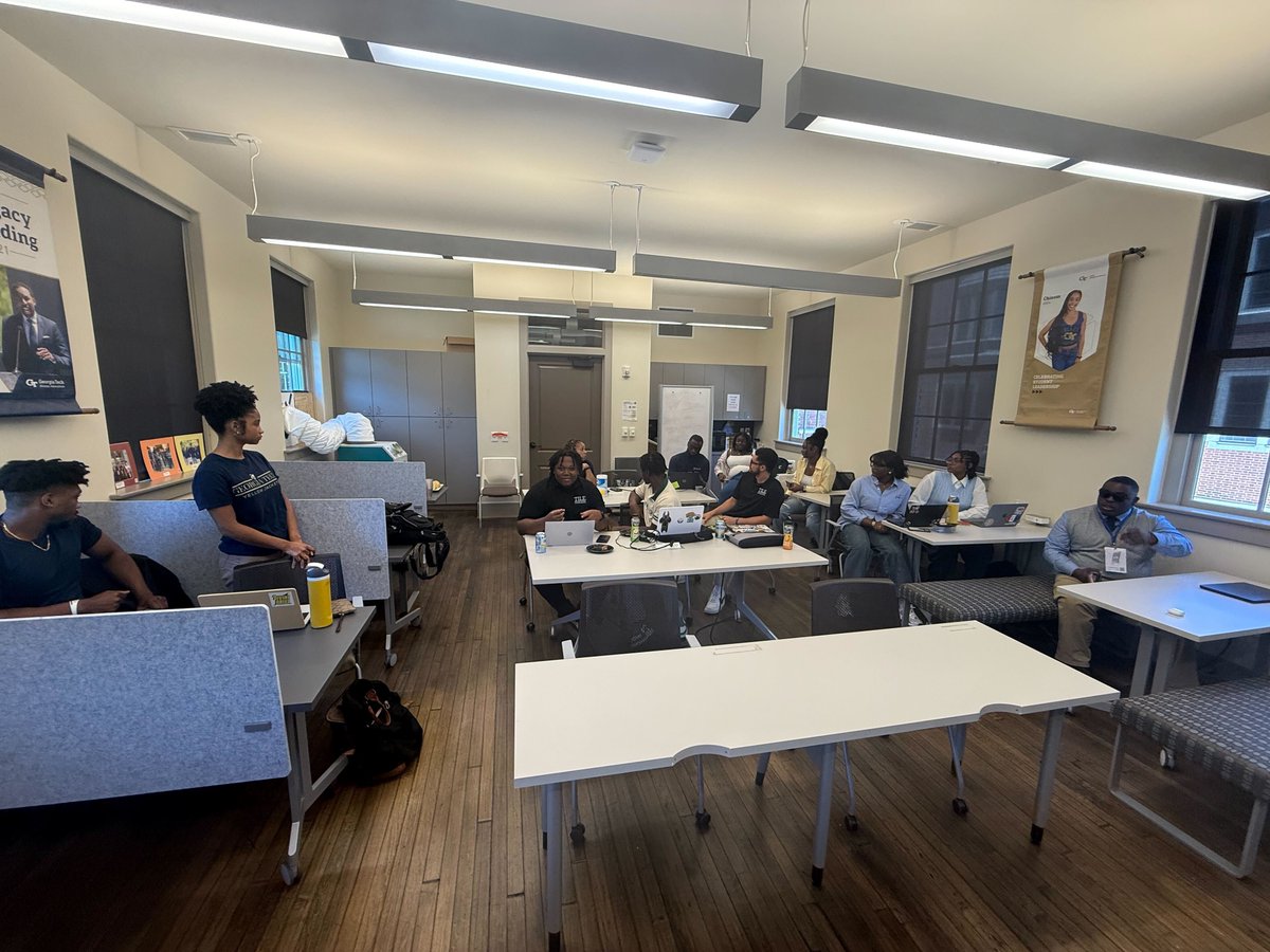 youngfonz's tweet image. 2 canceled @Delta flights. Landed 3 hrs before showtime. Still pulled up.
Grateful to Georgia Tech’s Office of Student Achievement for the TILE invite—these students from Spelman, GT & Emory came ready.
Big thanks to Dr. Atwaters & Mayor Andre Dickens. This work matters.