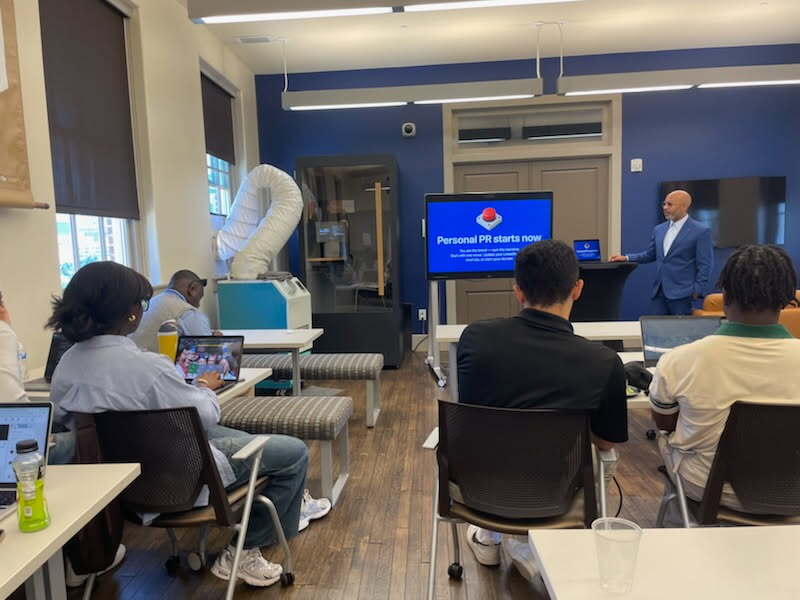 youngfonz's tweet image. 2 canceled @Delta flights. Landed 3 hrs before showtime. Still pulled up.
Grateful to Georgia Tech’s Office of Student Achievement for the TILE invite—these students from Spelman, GT & Emory came ready.
Big thanks to Dr. Atwaters & Mayor Andre Dickens. This work matters.