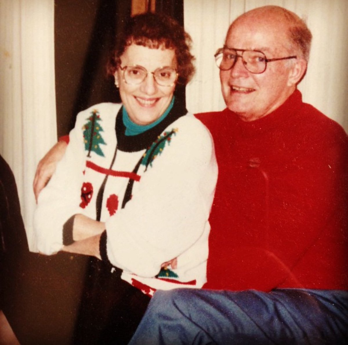 ErinMMaguire's tweet image. My grandpa, Gary Eugene Smith Sr., passed away yesterday at 93. He was a judge, legislator, husband, father, & the reason I got into politics.
I’ll miss him every day, but I’m so thankful he was ours. Yesterday he fell asleep here and woke up in God’s kingdom, with my grandma.