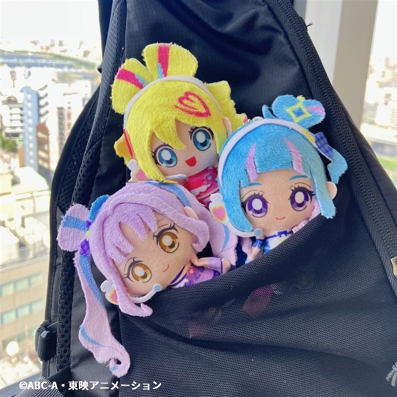 PrecureShokugan's tweet image. \🎀7月21日発売予定🎀/
「キミとアイドルプリキュア♪ふわふわおでかけますこっと」がお菓子売り場に登場!
カバンにつけて一緒にお出かけしよう!
お気に入りのスポットでぬい撮りしよう🍀
詳細はこちら
bandai.co.jp/candy/products…
#プリキュア #precure #キミプリ