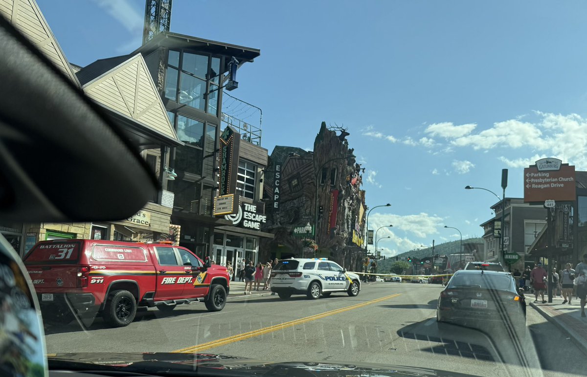 wjwheeler54's tweet image. After over a year, we finally got to come to Gatlinburg for a few days in the RV. Headed to @Cherokee_Grill the Parkway was blocked for a “potential threat.” We detoured to make our reservations. Food was great as always and good to see Christy. Cheers!